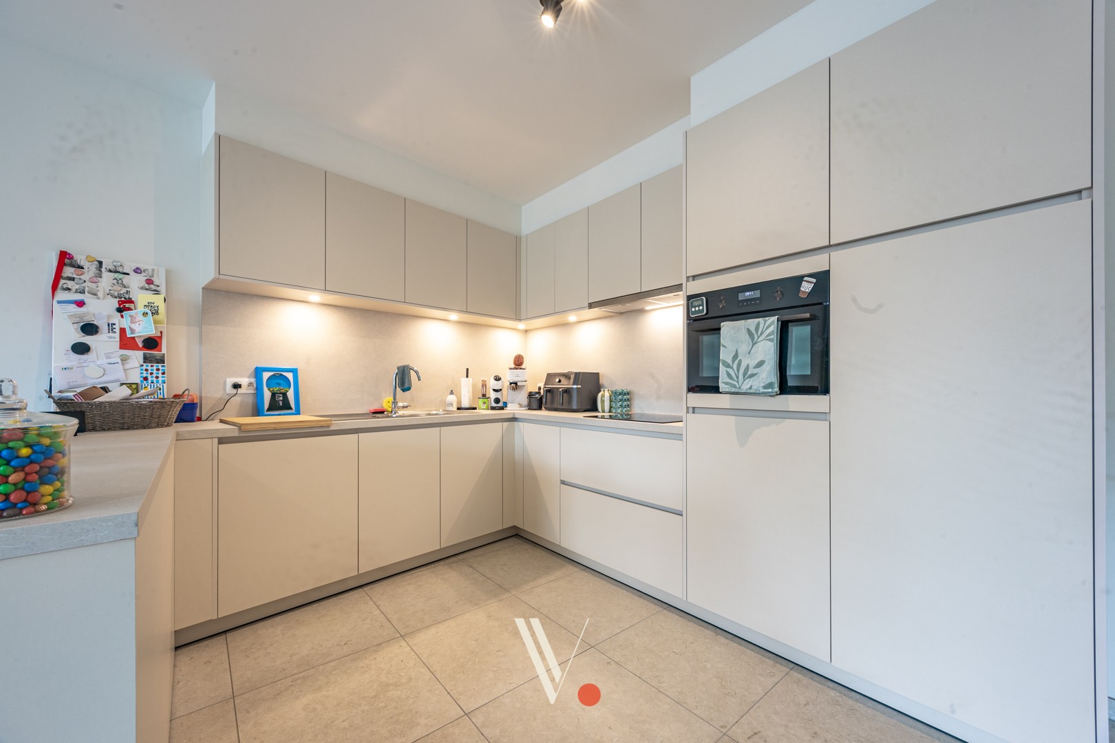 Nieuwbouwappartement met 2 slaapkamers, terras en staanplaats - foto 4