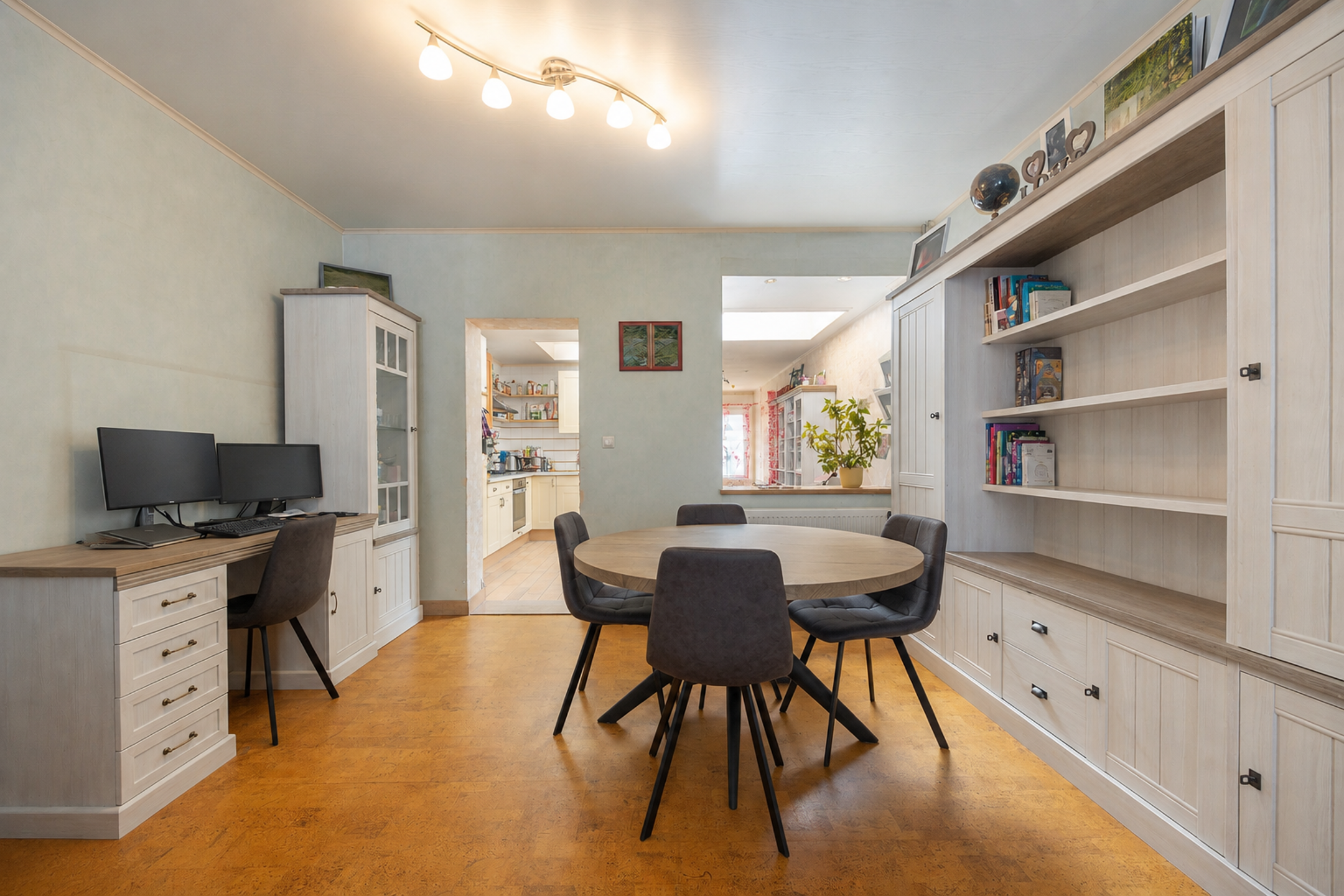 Rijwoning in het centrum van Bonheiden - foto 4