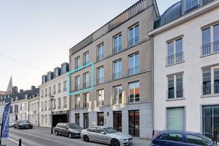 Service flat gelegen in hartje Turnhout in residentie "Jacobsmarkt": Instapklaar appartement van 57,7m² met één slaapkamer. In de...