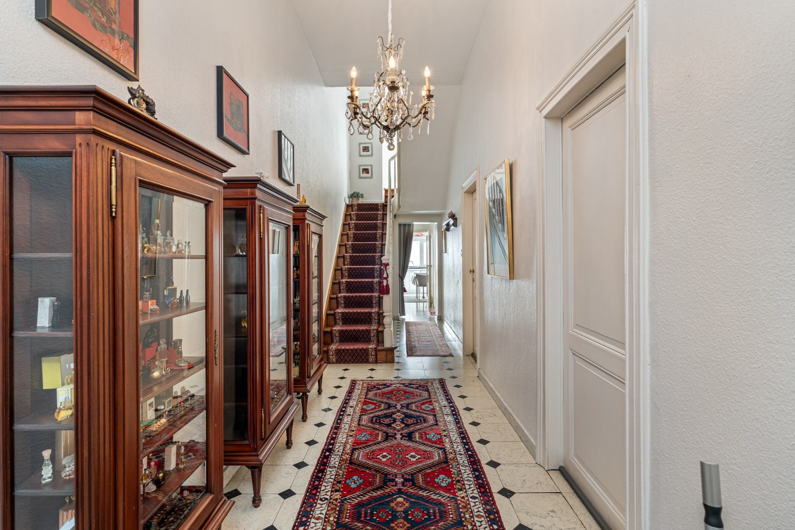 Karaktervolle herenwoning, 3 slpk, met stadskoer op wandelafstand van Gr. Markt - foto 2