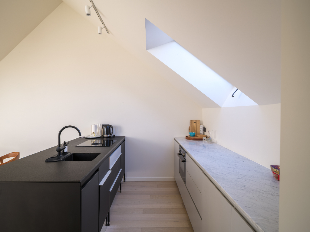 Architecturaal 3-slaapkamerappartement met twee terrassen in het centrum van Gent. - foto 5