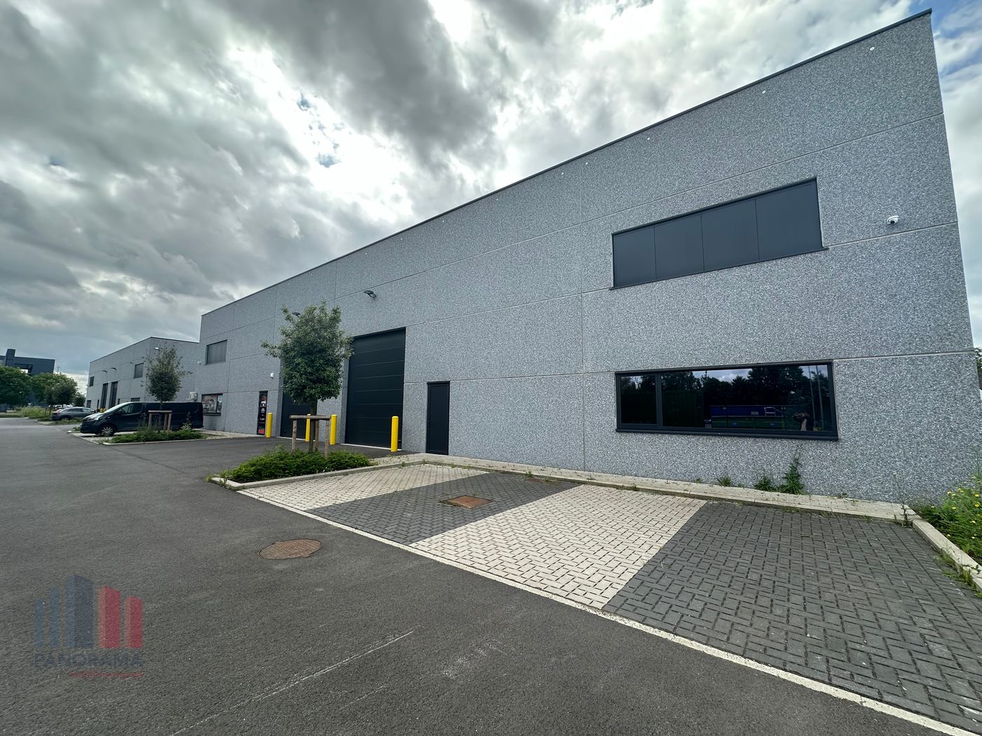 252 m² KMO-UNIT TE KOOP - photo 2