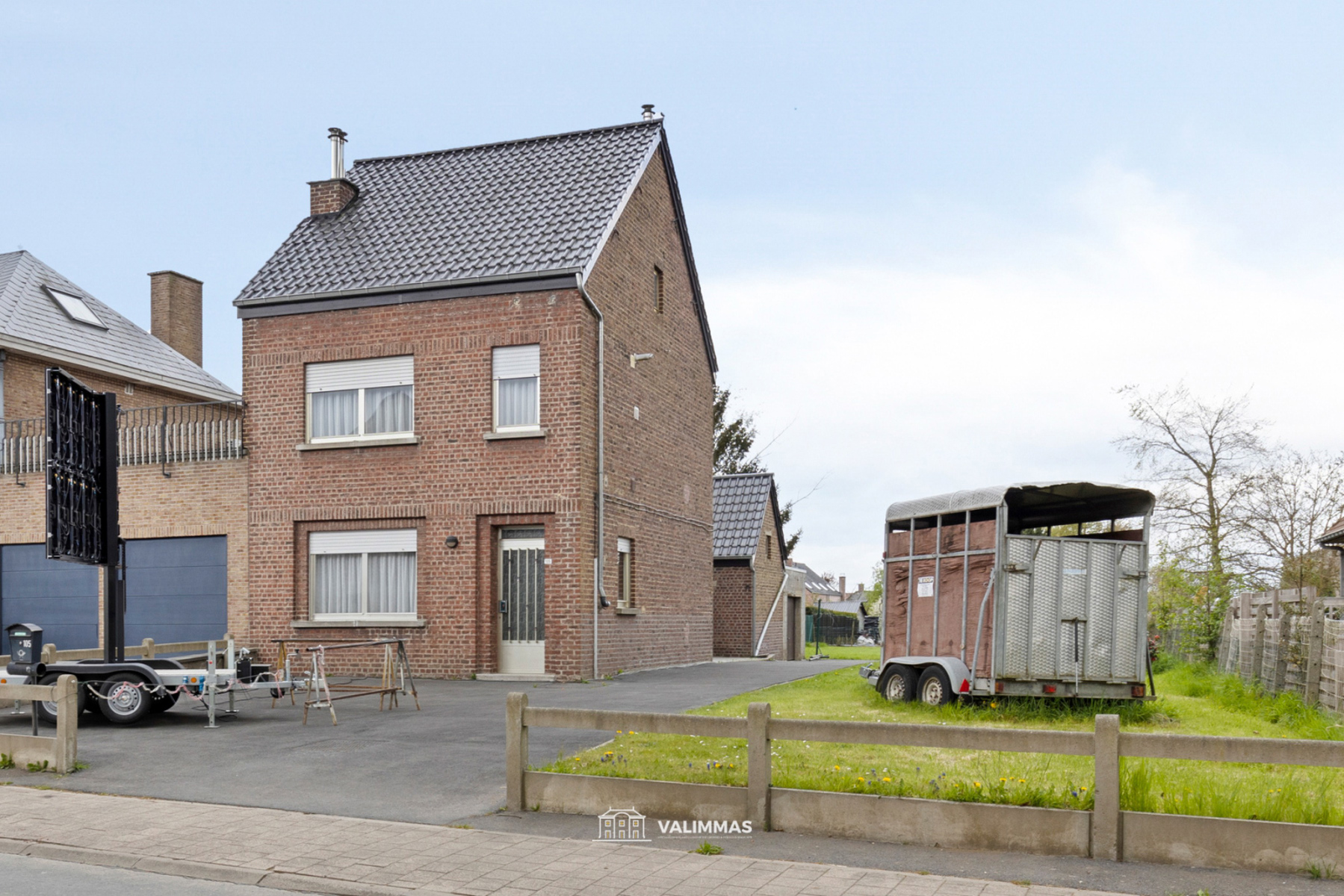 Verzorgde driegevelwoning met garage en grote tuin... - foto 1