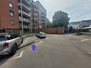 Op zoek naar een veilige parkeerplaats vlak bij het bruisende centrum van Leuven? Deze afgesloten buitenparking biedt de ideale oplossing...