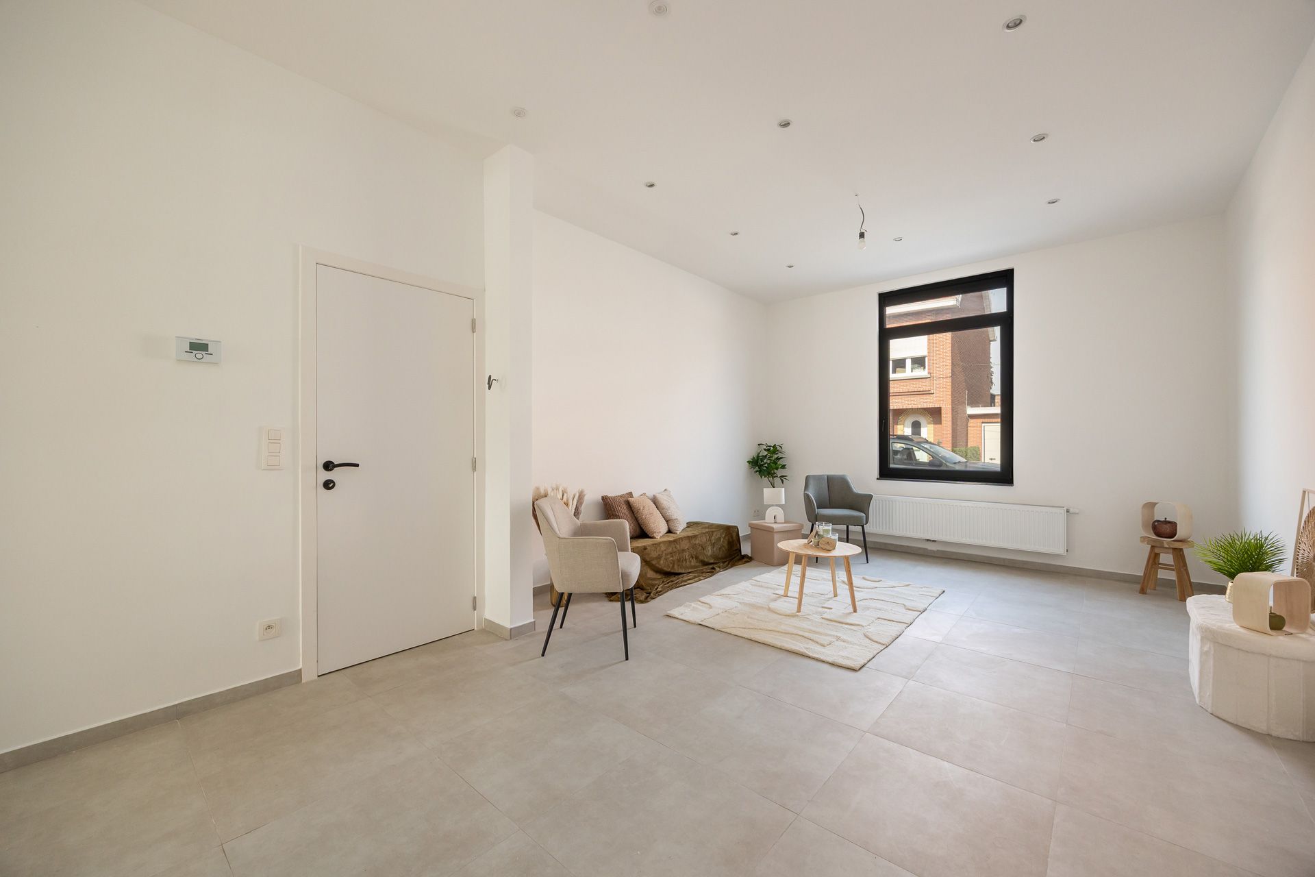 Gerenoveerde gezinswoning met tuin in rustige omgeving - foto 3