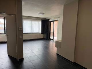 Tof 1-slaapkamer appartement op centrale ligging Gemeenschappelijke kosten inbegrepen in huurprijs - Huurwaarborg: 2.490,- EUR