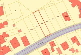 PLUSPUNTEN: <br />+ perceeloppervlakte: 464 m²<br />+ halfopen bebouwing<br />+ lot 3 en 3 bis<br />+ ruimte bouwvoorschriften<br />+ Bocholt centrum<br />+ gevelbreedte: 7m<br />+ bouwdiepte: 17m<br /><br />ALGEMEEN:<br />Droomt u van een eigen woning op een rustige én centrale locatie? Dan is deze bouwgrond aan de Damburgstraat in Bocholt zeker het ontdekken waard.<br /><br />De bouwgrond, gelegen ter hoogte van Damburgstraat 67, is geschikt voor de realisatie van een halfopen bebouwing (HOB). Dankzij de gunstige ligging bevindt u zich op korte afstand van het centrum, met winkels, horeca, scholen, dokterspraktijk en tal van andere voorzieningen binnen handbereik.<br /><br />Tegelijk geniet u hier van de rust en het groene karakter van Bocholt. Een ideale combinatie van comfortabel wonen, bereikbaarheid en een aangename leefomgeving. Een mooie kans om uw eigen thuis te realiseren op een gegeerde locatie in Bocholt!<br /><br />BOUWVOORRSCHRIFTEN BPA DORPSKOM (art. 1.2)
<ul>
	<li>hoofdbestemming: wonen</li>
	<li>nevenbestemming: handen: horeca, diensten zonder loketfunctie, vrije beroepen, openbare nutsfuncties, ambachtelijke bedrijven;</li>
	<li>halfopen bebouwing, min. 9, max 15m gevelbreedte (zie plan);</li>
	<li>bouwhoogte:
	<ul>
		<li>hoofdgebouw: max 2 bouwlagen;</li>
		<li>meerdiepte op het gelijkvloerss: max. 1 bouwlaag en max. 4,5m;</li>
		<li>de hoogte van 1 bouwlaag bedraagt max. 3,5m voor woonfunctie en max 4,5m voor nevenfunctie;</li>
	</ul>
	</li>
	<li>bouwdiepte:
	<ul>
		<li>in harmonie met aanpalende bebouwing;</li>
		<li>gelijkvloers max. 17m;</li>
		<li>verdieping max. 13m;</li>
	</ul>
	</li>
	<li>zijgevel:
	<ul>
		<li>gemene gevel: tegen perceelgrens;</li>
		<li>open gevel: op min 3m van de perceelgrens;</li>
	</ul>
	</li>
	<li>dakvorm:
	<ul>
		<li>hoofdgebouw: dakvorm vrij doch in harmonie (extra toelichting zie voorschriften bij downloads)</li>
	</ul>
	</li>
</ul>
FINANCIERING:<br />Een succesvolle vastgoedtransactie begint met een goede voorbereiding. Wij adviseren kandidaat-kopers om hun financiële mogelijkheden tijdig in kaart te brengen, zodat zij met de nodige zekerheid en vertrouwen kunnen handelen wanneer de juiste opportuniteit zich aandient.<br /><br />VERKOPEN OF VERHUREN MET EEN STRATEGISCHE AANPAK?<br />Dankzij het vertrouwen van onze klanten en onze sterke marktpositie zijn wij voortdurend op zoek naar kwalitatieve eigendommen. Overweegt u te verkopen of te verhuren? Ontdek vrijblijvend onze persoonlijke aanpak en hoe wij uw eigendom optimaal positioneren om de juiste doelgroep te bereiken.<br /><br />ALS EERSTE OP DE HOOGTE VAN NIEUW AANBOD:<br />De beste eigendommen worden vaak gevonden vóór ze breed beschikbaar zijn. Schrijf u vrijblijvend in via onze website en ontvang nieuw aanbod dat aansluit bij uw wensen en zoekcriteria.<br /><br />UW VASTGOED, ONZE EXPERTISE:<br />Elke eigendom verdient een persoonlijke strategie. Met een combinatie van marktkennis, professionele presentatie, actieve klantenbenadering en een sterk netwerk begeleiden wij onze klanten naar een succesvol resultaat.<br /><br />PERSOONLIJKE SERVICE, PROFESSIONELE BEGELEIDING:<br />Een vastgoedbeslissing vraagt een doordachte aanpak. Ons ervaren team staat klaar om u persoonlijk te adviseren en te begeleiden bij elke stap. Contacteer ons via +32 89 87 03 67 of via info@immosign-plus.be.