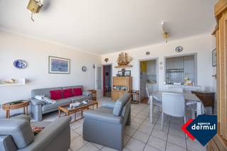 Geniet elke dag van het ultieme vakantiegevoel in dit gemeubeld 1 slaapkamerappartement gelegen op de elfde verdieping van residentie Royal Palace...