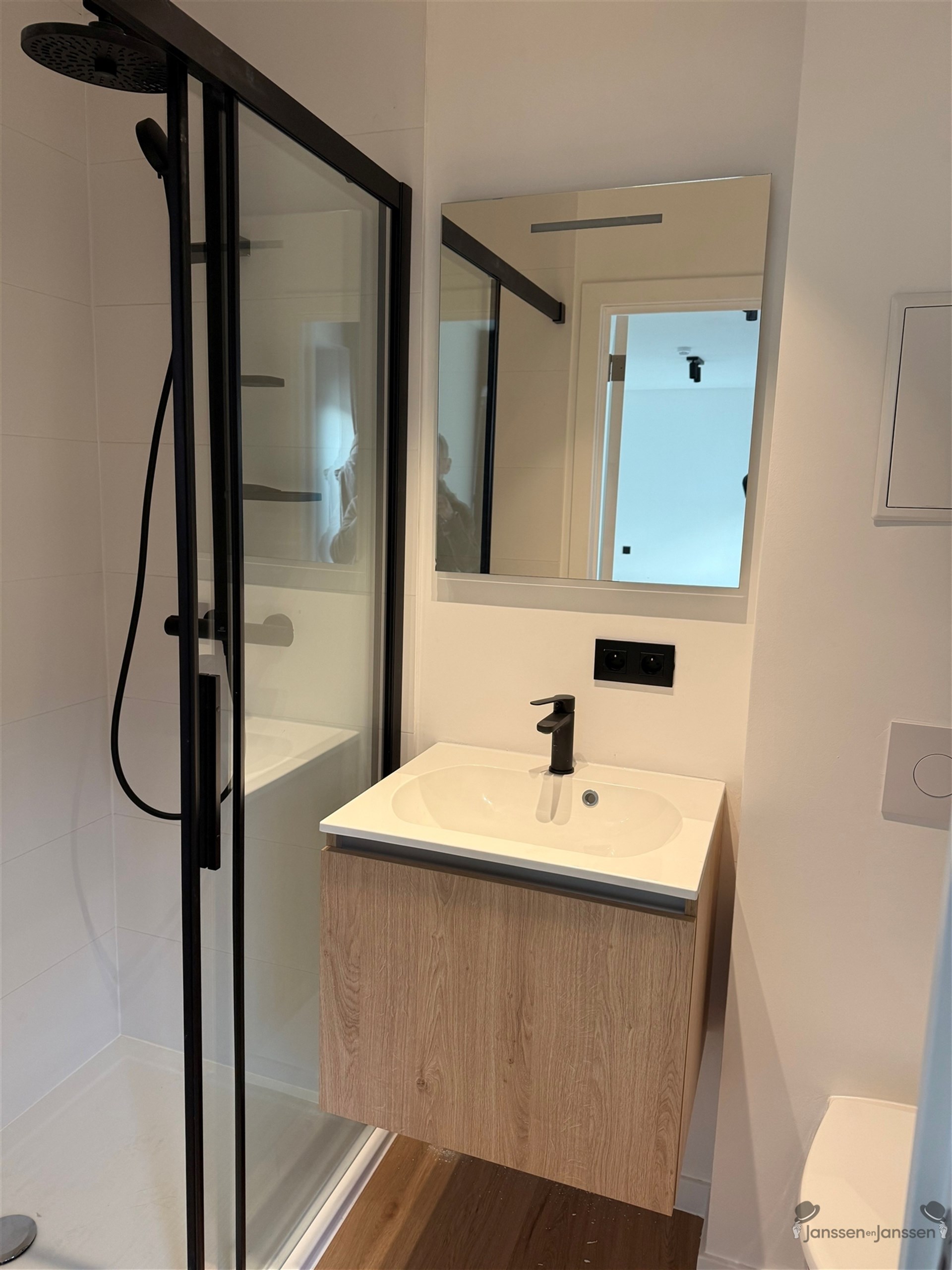 Luxe studentenkamer met eigen sanitair en toegang tot het gemeenschappelijk terras - foto 4