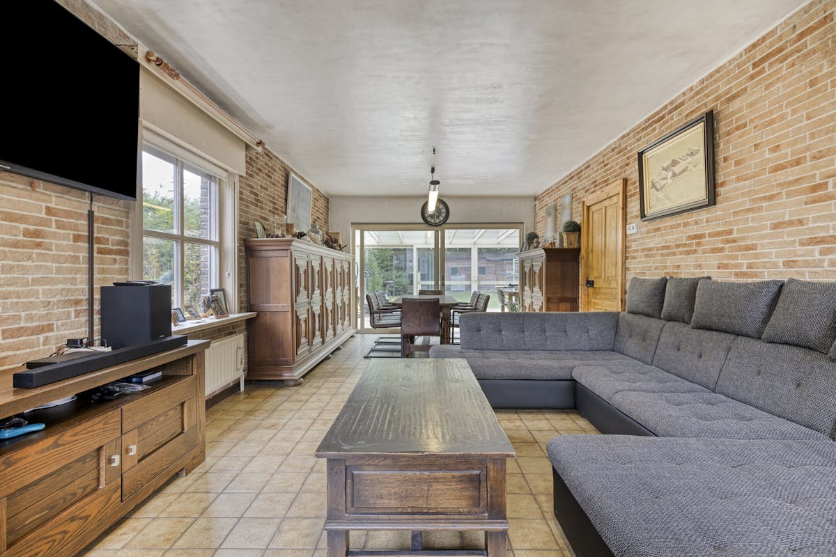 Te renoveren villa met 5 slpk en tuin in Marke - foto 4