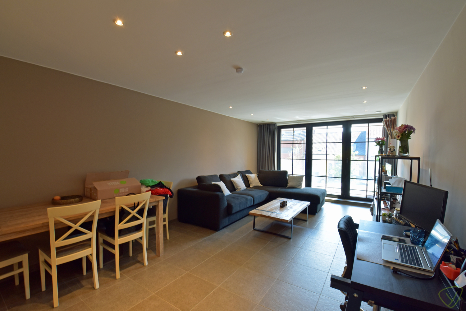 Modern en energiezuinig appartement op centrale ligging in Eeklo! - foto 2