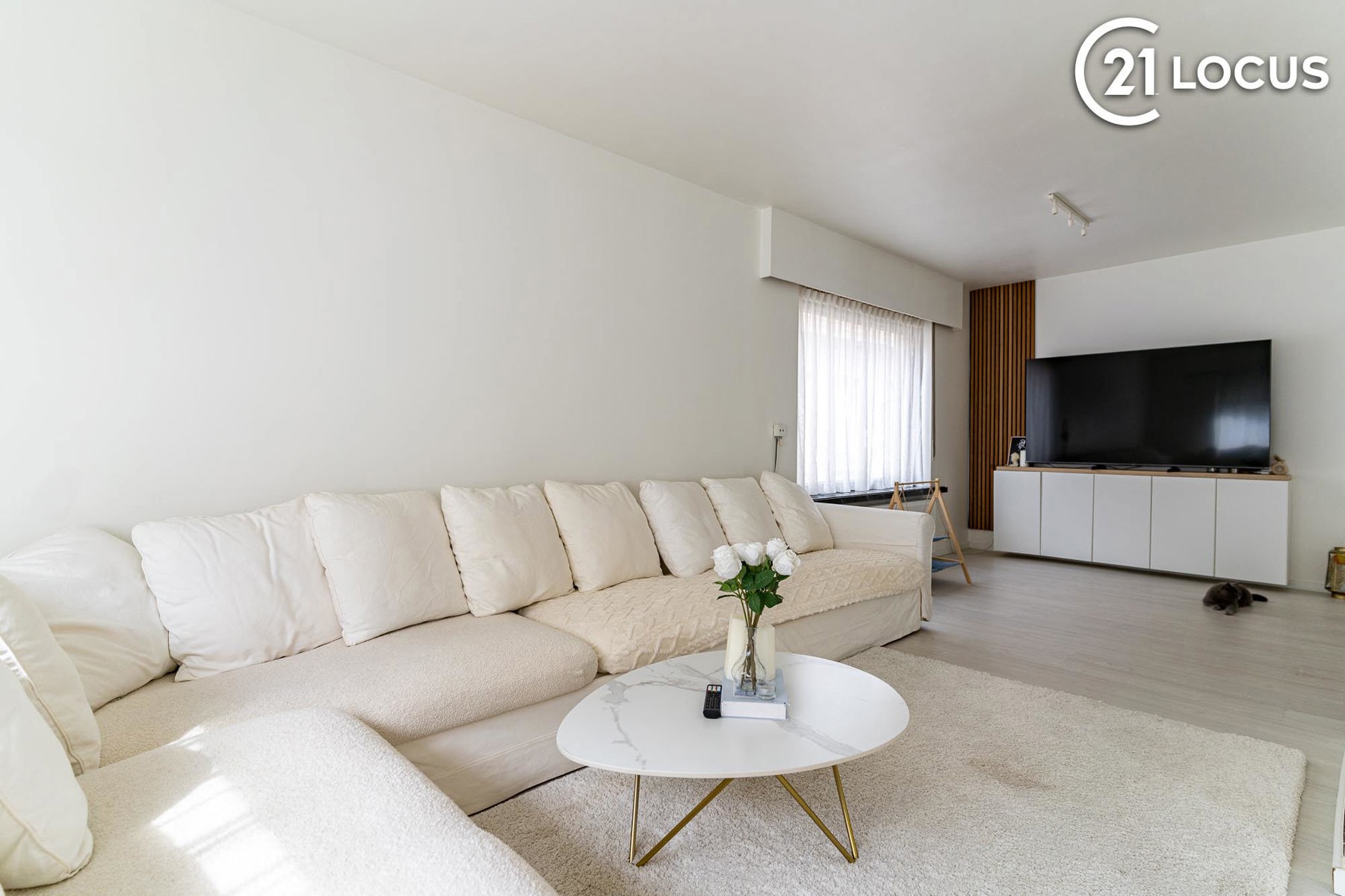 Ruime gezinswoning met 3 slpk, garage en recente renovatie - foto 2