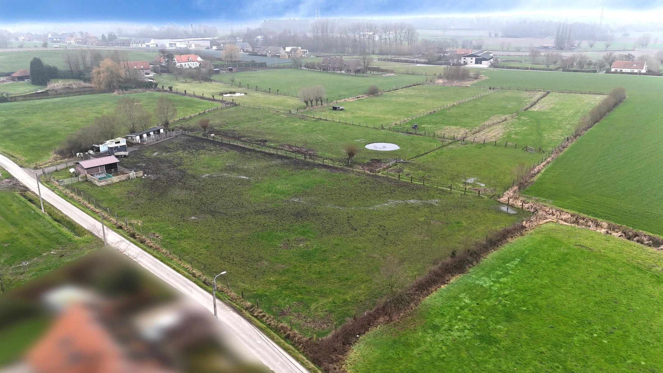 Weiland van 18.035 m2 met stal en oprit - foto 3