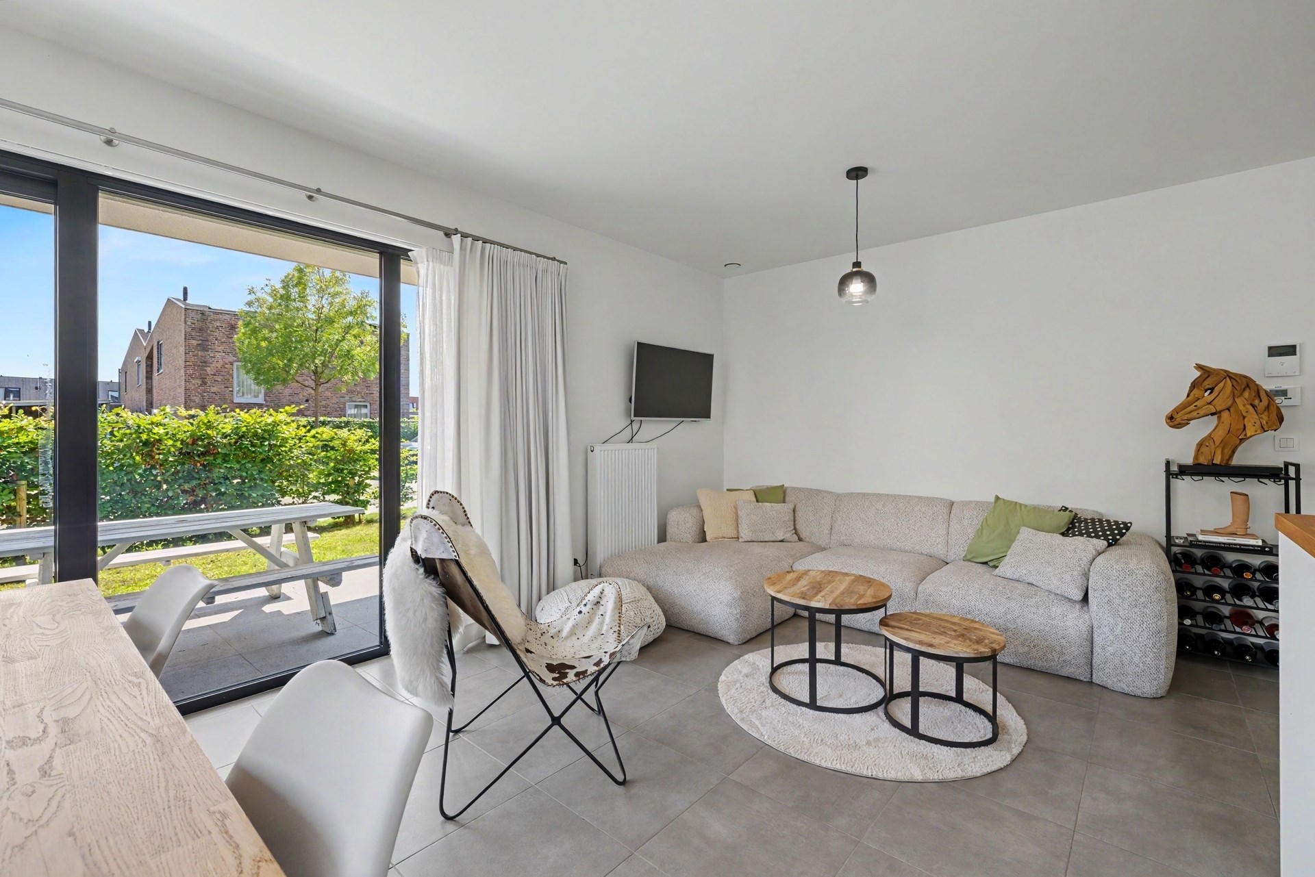 Instapklaar gelijkvloersappartement met 2 slaapkamers & ondergrondse autostaanplaats - foto 5