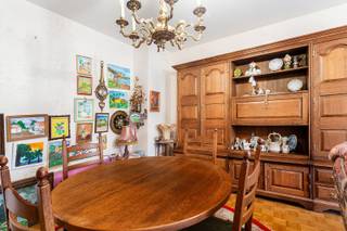 Genieten van rust en groen, en toch dicht bij de stad? Dit appartement op Linkeroever ligt op wandelafstand van gezellige restaurantjes, de wandel-...