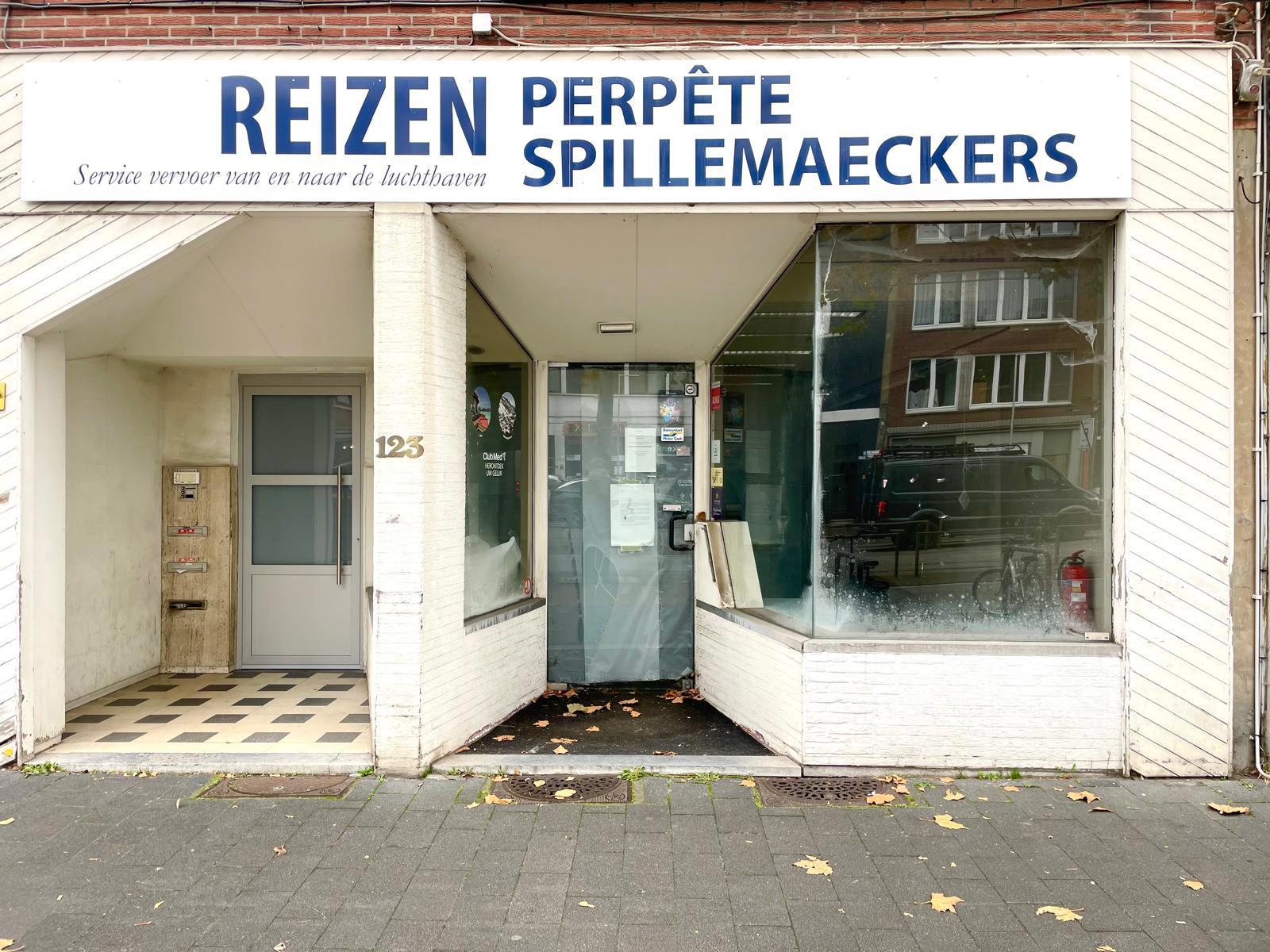 Centraal gelegen gelijkvloerse winkelruimte met tuin! - foto 2