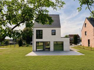 <ul>
	<li>Wind and watertight – on-site visit possible</li>
	<li>BEN home</li>
	<li>3–4 bedrooms</li>
	<li>Including garden finishing</li>
	<li>Tailor-made finishing</li>
	<li>Quiet, central location</li>
</ul>
<br /><strong>SURROUNDINGS</strong><br />This villa (lot 6) is located in a quiet yet easily accessible area, just a stone’s throw from the centre of Ninove. You benefit from the proximity of schools, shops, sports facilities and welcoming eateries, while still enjoying the peace of a residential setting. Nature lovers will appreciate the many walking and cycling routes through the surrounding green landscape. In addition, the property is conveniently located near key access roads, making cities such as Brussels and Aalst easy to reach.<br /><br /><strong>LAYOUT</strong><br />On the ground floor, the property features an entrance hall with cloakroom option, guest toilet and access to the living area, dining space and open kitchen. The kitchen includes an additional storage room with an external door. The first floor provides three bedrooms and a bathroom with bathtub, walk-in shower and double washbasin. There is also a second toilet on the night hall. The second floor can be further arranged to include two additional bedrooms and a storage room.<br /><br /><strong>Wind and watertight</strong><br />The property is sold wind and watertight. This means you are responsible for the interior fit-out (technical installations and finishing). More information or interested in a fully finished home? Contact us!