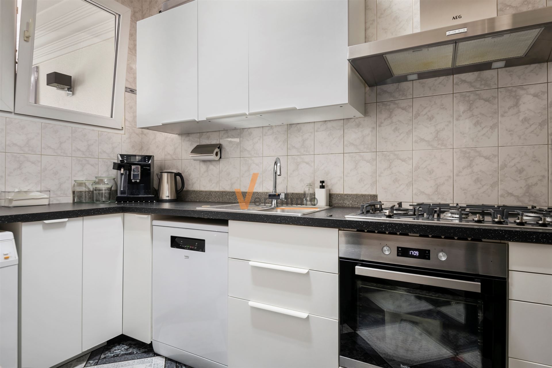 Commercial for sale in Borgerhout - photo 4