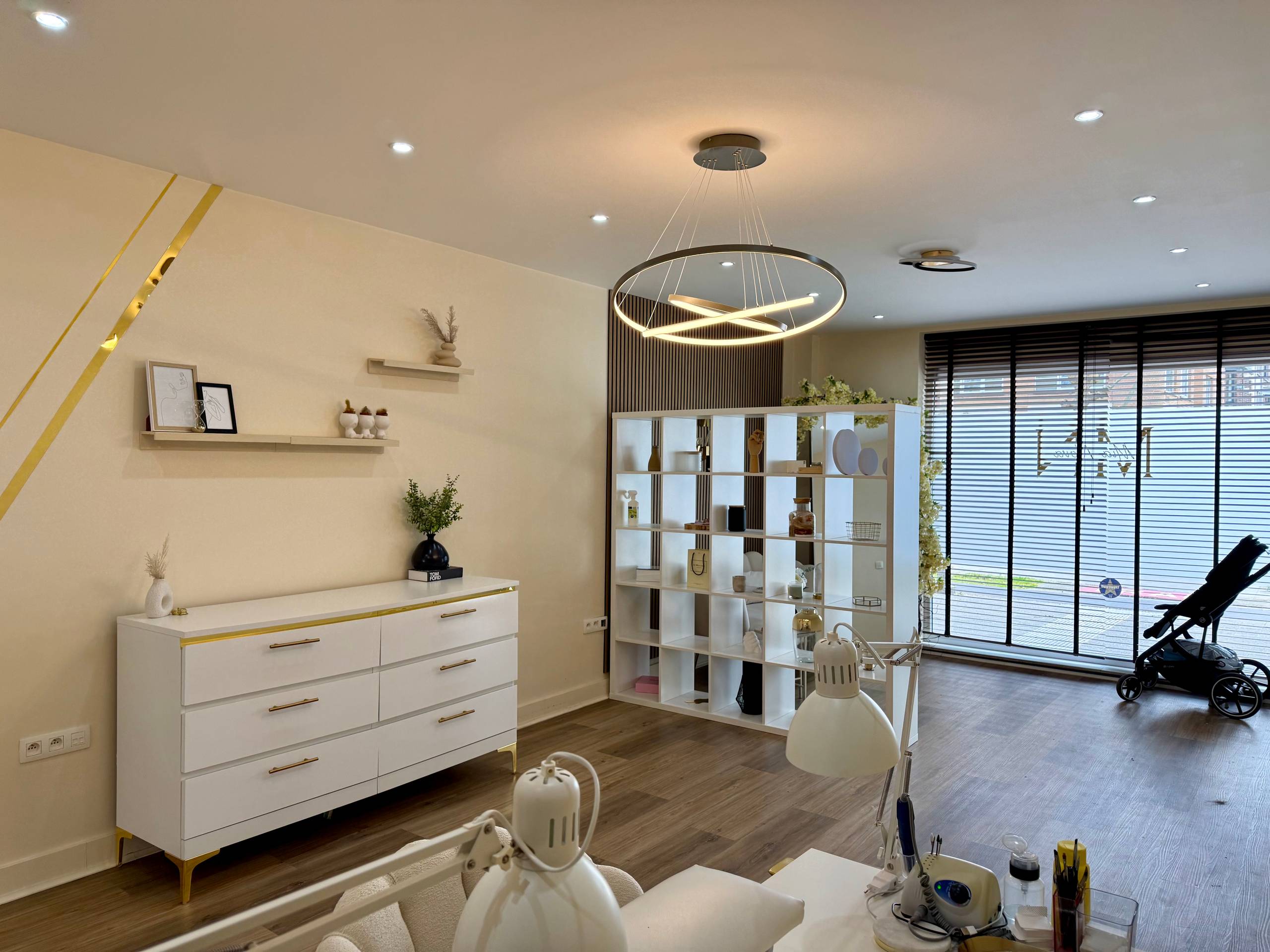 Commercial for rent in Berchem - photo 5