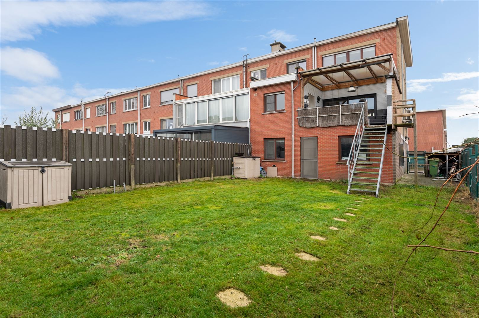 Gerenoveerde woning in kindvriendelijke woonwijk. - foto 3