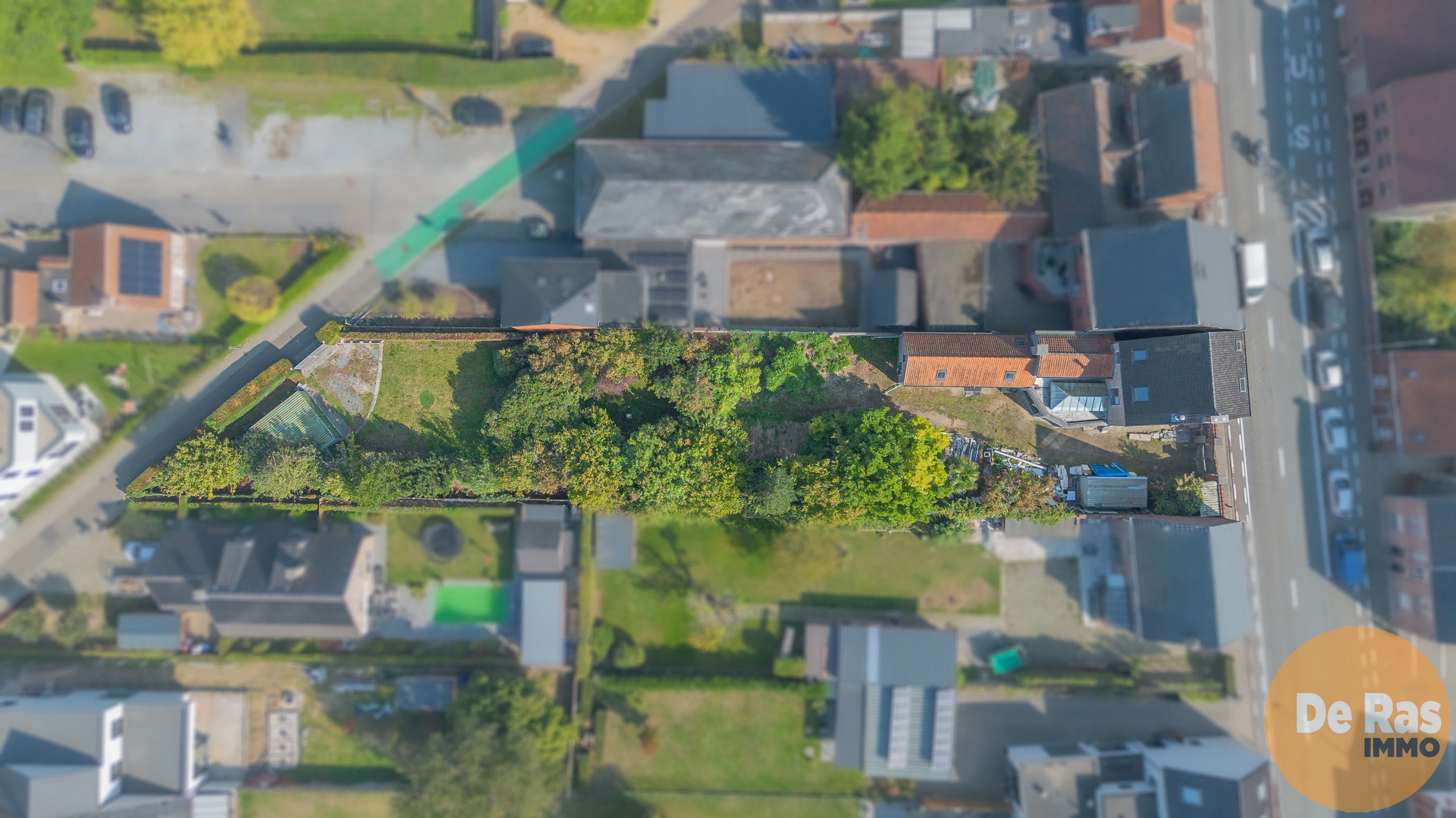 GIJZEGEM - Te renoveren herenhuis op een perceel van 1520 m² - foto 4