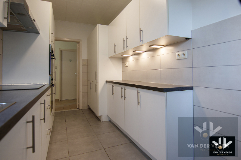 Lichtrijk en instapklaar hoekappartement met 3 slpks en ondergrondse garagebox op een TOP locatie - foto 4