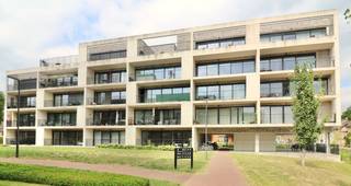 Dit stijlvol afgewerkt recent appartement is instapklaar. Het appartement is gelegen op een zeer toegankelijke locatie in het hartje van Eeklo...