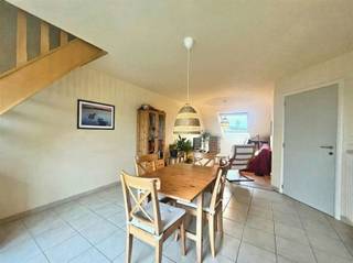 Appartement à louer près de la forêt de t'EnameCet appartement est situé au deuxième étage et comprend un hall d'entrée avec toilettes, 2...