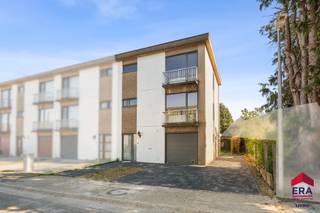 Ben je op zoek naar een woning met 3 à 4 slaapkamers, inpandige garage, oprit én een aangename tuin? Gevonden!Deze veelzijdige woning heeft heel wat...