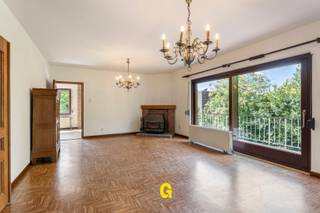 Langs Lanakerdij ter hoogte van nummer 8, in hartje Bilzen, bevindt zich deze vrijstaande woning met een netto bruikbare oppervlakte van 238 m² op...