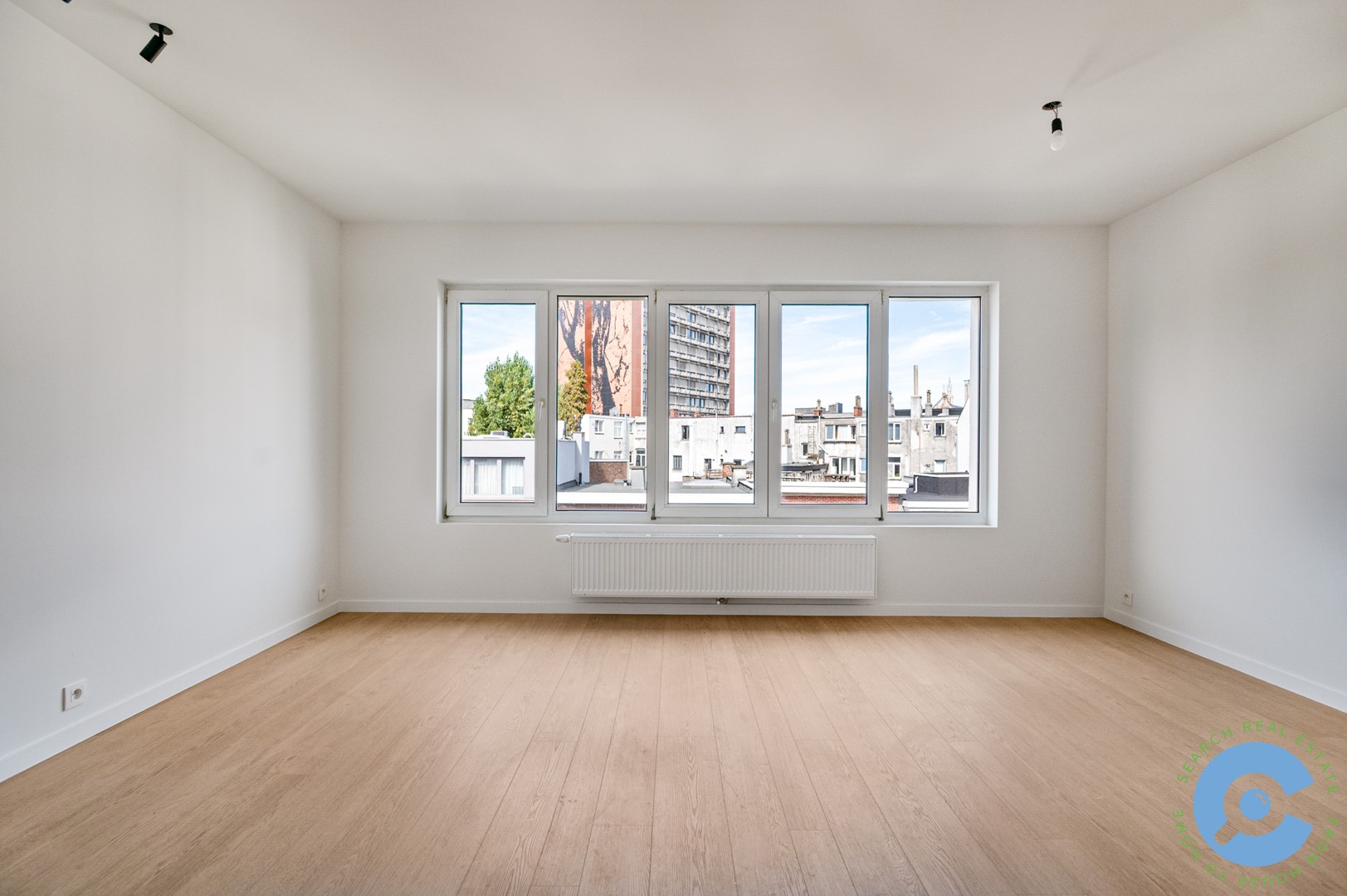 Gerenoveerd appartement met 1 slpk op TOP-locatie! - photo 2