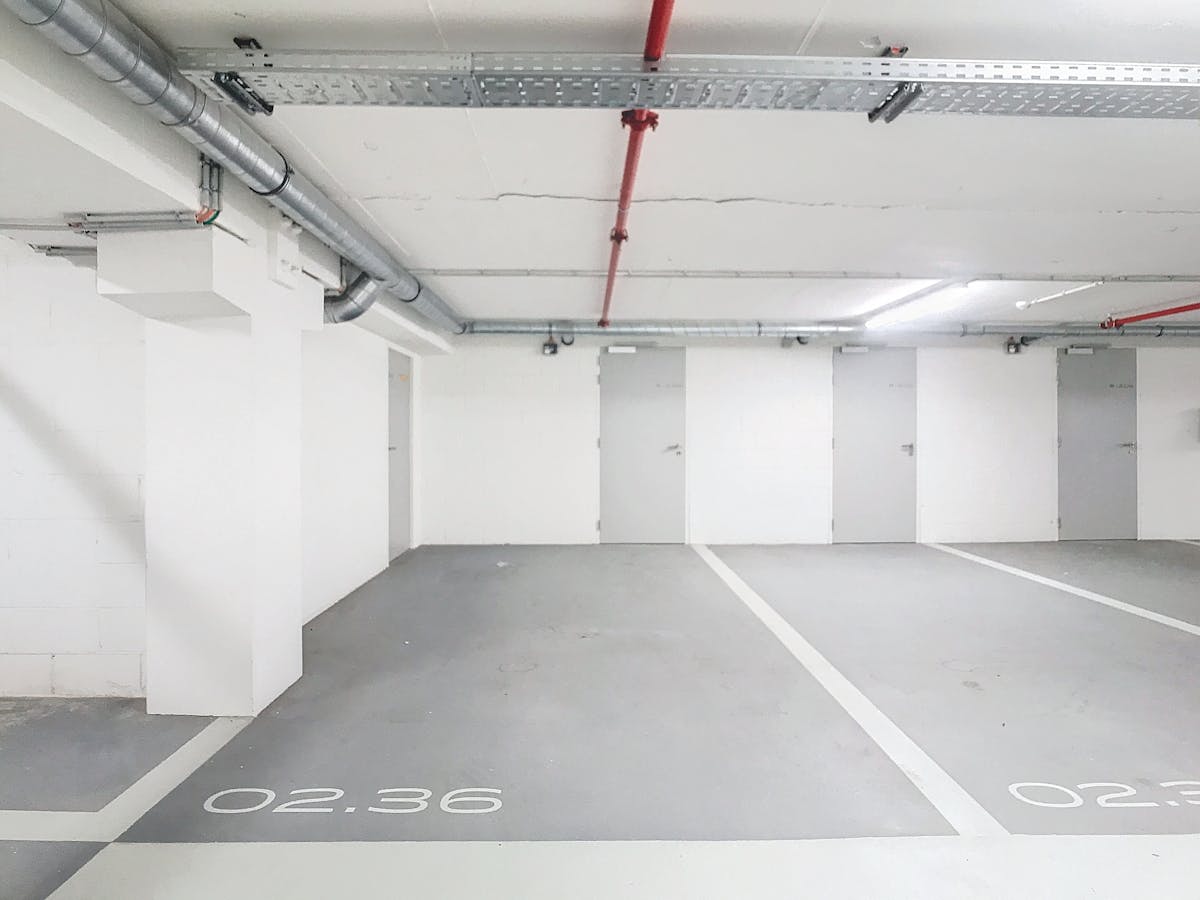Ondergrondse staanplaats met berging te huur in Antwerpen - foto 1