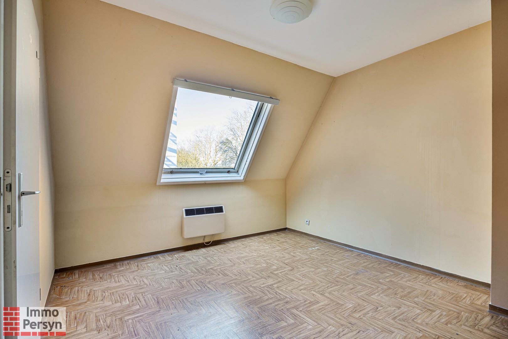 Unieke Renovatorkans: Centrale Ruimte in Aarschot met diverse mogelijkheden - foto 5