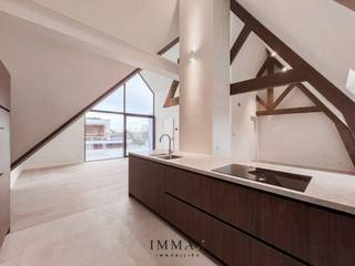 The renovation part, Volume A, is characterised by preservation of the authentic elements while a modern look is envisaged in the new construction part. The corner building dates from the early 20th century and served as a police station for decades.<br />After years of vacancy, this historic building will be restored and renovated. The police station of yesteryear is making way for a number of commercial premises and a residential residence where a contemporary interior is perfectly combined with the authentic elements still present.<br /><br />Flat A5 ( 159.67 m²) has the following layout: <br />Entrance hall, a spacious living area with open kitchen, adjacent storage room, a separate (laundry) storage room, night hall with guest toilet, bedroom 1 with dressing room, a spacious bathroom, bedroom 2.<br />From the living space you have access to the terrace (29.10 m²) overlooking the inner garden.<br /><br />Each one of these gems where the ambience of both buildings is carried through into the interior and finishes.<br />You have the option of purchasing a private storage room and/or a pitch in the underground garage