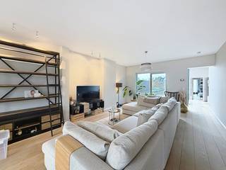 Exclusief wonen met iconisch zicht: Uniek appartement in de Generaal PershingstraatBent u op zoek naar een woonbeleving die historiek combineert...