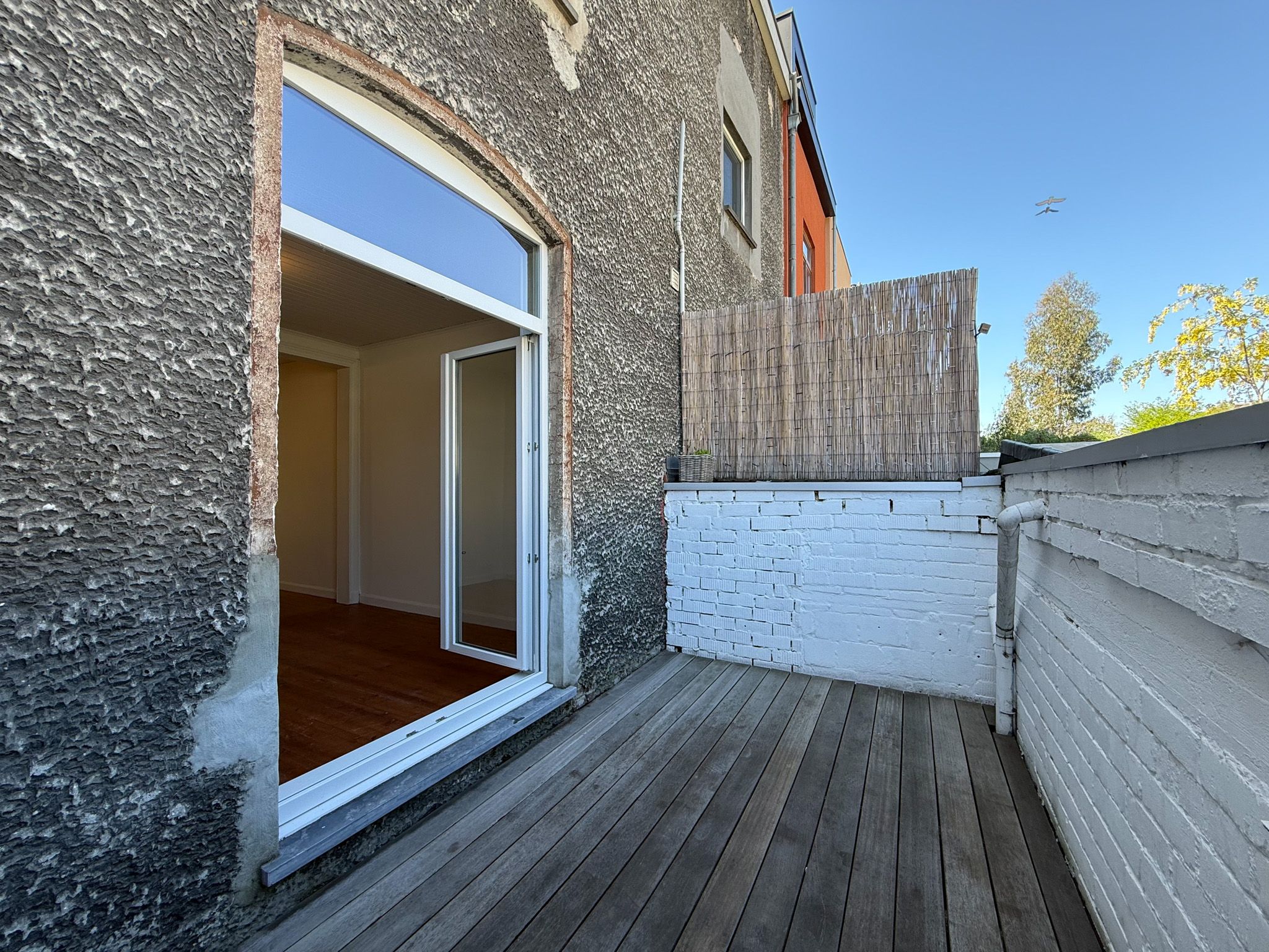 Volledig gerenoveerde 3-slaapkamerwoning te huur in Gent! - foto 5