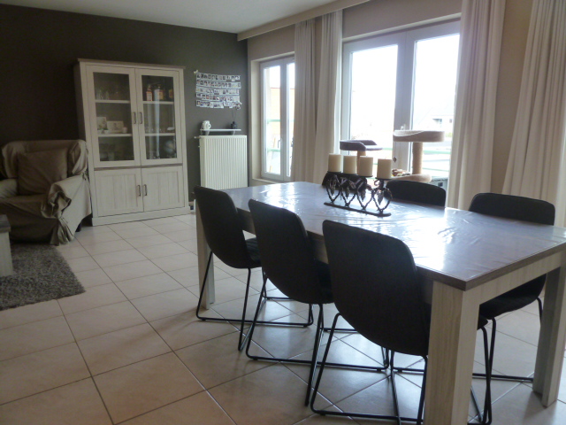 Appartement met 2 slaapkamers in het centrum van Waregem - foto 4