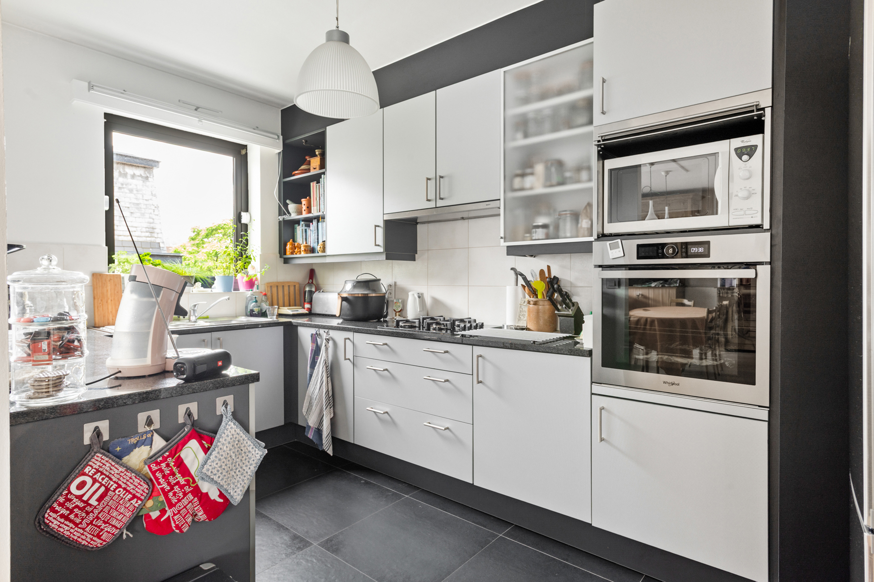 Licht en ruim appartement met 3 slaapkamers en terras. - foto 4