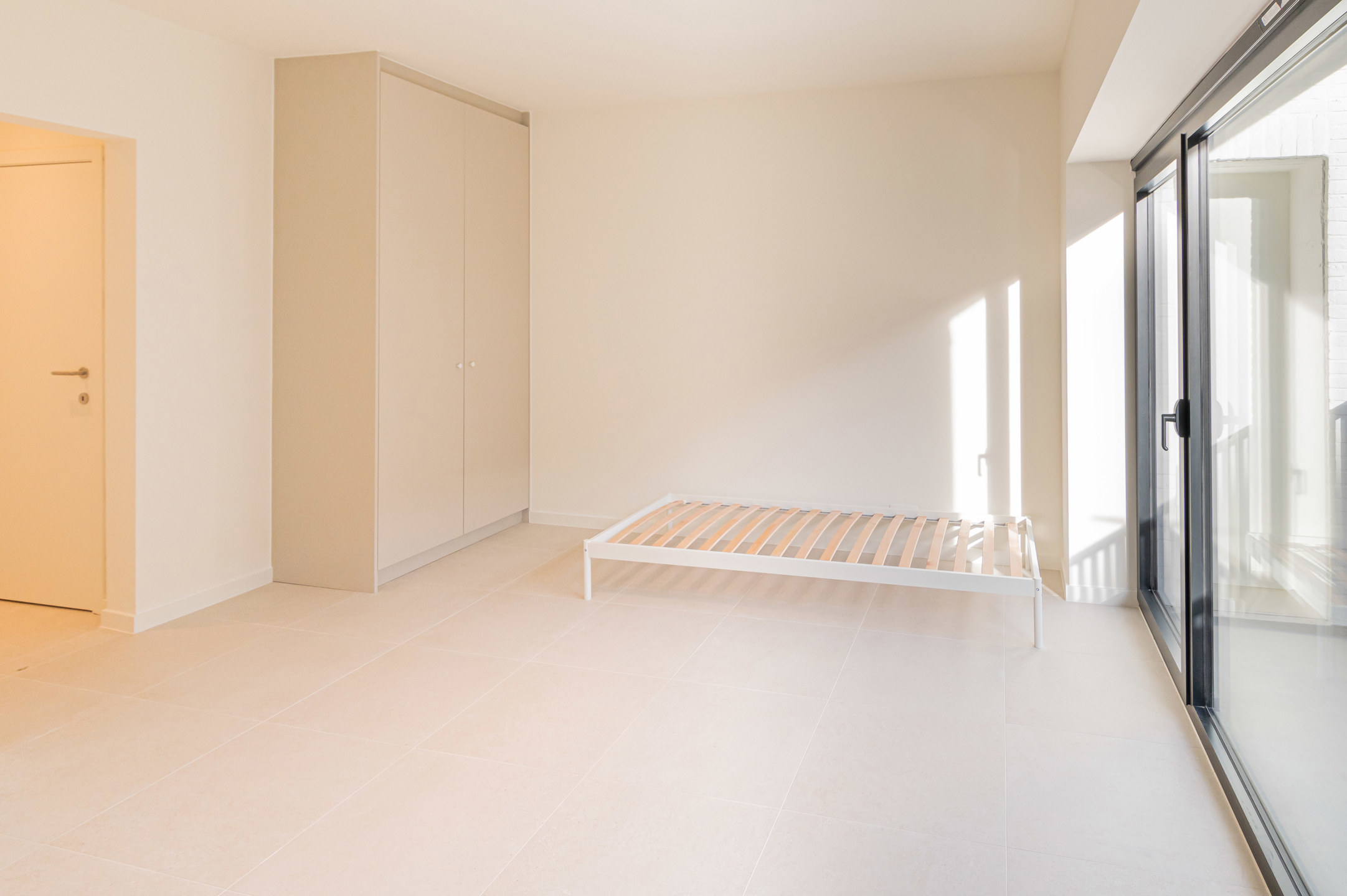 NIEUW! Volledig gerenoveerd studentenkot in hartje Mechelen - foto 2