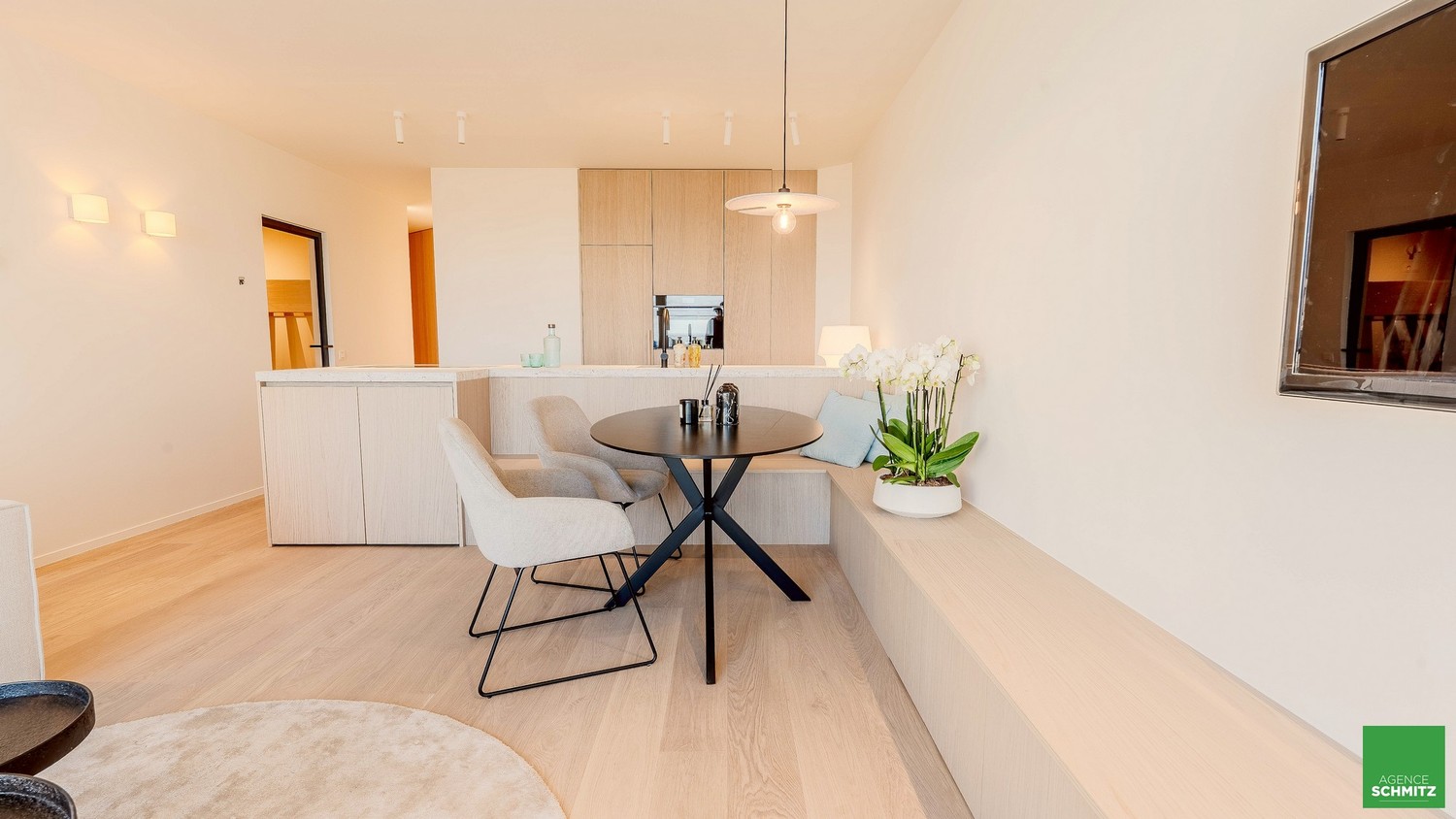 Appartement exclusif rénové avec vue frontale imprenable sur la mer. - photo 5