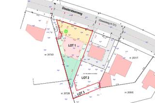 GEGEVENS BOUWGROND:<br />- Oppervlakte: 7 a 17 ca (LOT 1 - bouwgrond) + 1 a 23 ca (LOT 3 - zone voor wadi).<br />- Perceelbreedte straatzijde: 28,62 m.<br />- Perceeldiepte: 46,83 m (linker perceelsgrens).<br />- Bouwdiepte: max. 14 m (gelijkvloers) - max. 12 m (verdieping).<br />- Bouwhoogte: max. 1,5 bouwlagen onder kroonlijst.<br />- Dakvorm: hellend dak.<br />- Zuidelijk georiënteerd.<br />- Informeer vrijblijvend op ons kantoor naar de volledige verkavelingsvoorschriften.<br /><br />LIGGING:<br />Gelegen net buiten het centrum van Neeroeteren op enkele autominuten van Maaseik, Bree, Kinrooi en de Nederlandse grens.