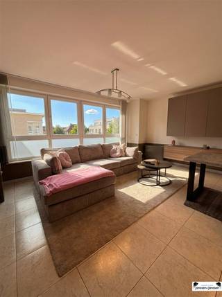 Dit energiezuinige en lichtrijke appartement is uitstekend gelegen in Oostende, op wandelafstand van winkels en voorzieningen én vlak bij de...