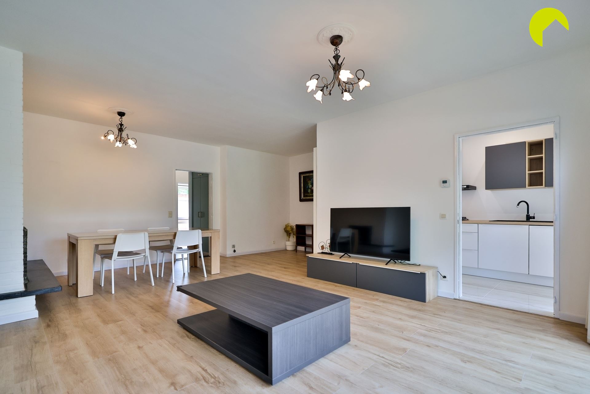Gerenoveerd gelijkvloers appartement met 2 à 3  slpk  - foto 4
