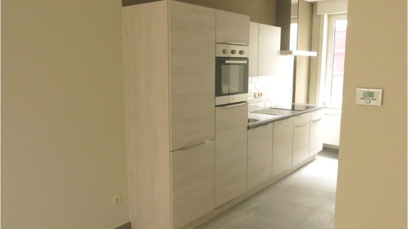 Gerenoveerde 2-slaapkamerwoning met TERRAS te huur in Brugge - photo 5