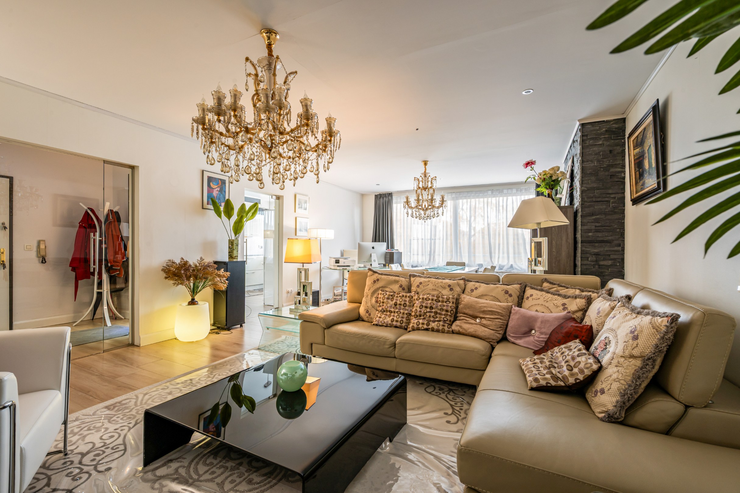 Prachtig afgewerkt appartement met 3 slaapkamers en ondergrondse staanplaats - foto 2