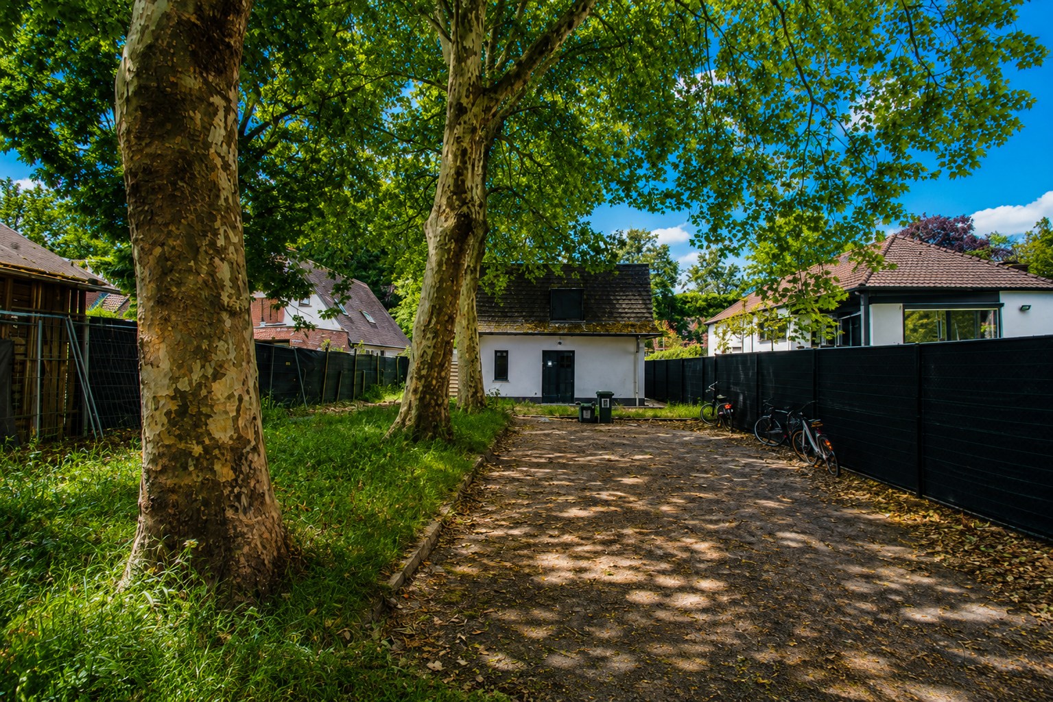 Uitzonderlijk opbrengsteigendom met 5 entiteiten, ruime zuidgerichte tuin en sterke investeringsopportuniteit in rustige groene woonomgeving te Sint-Niklaas! - foto 3