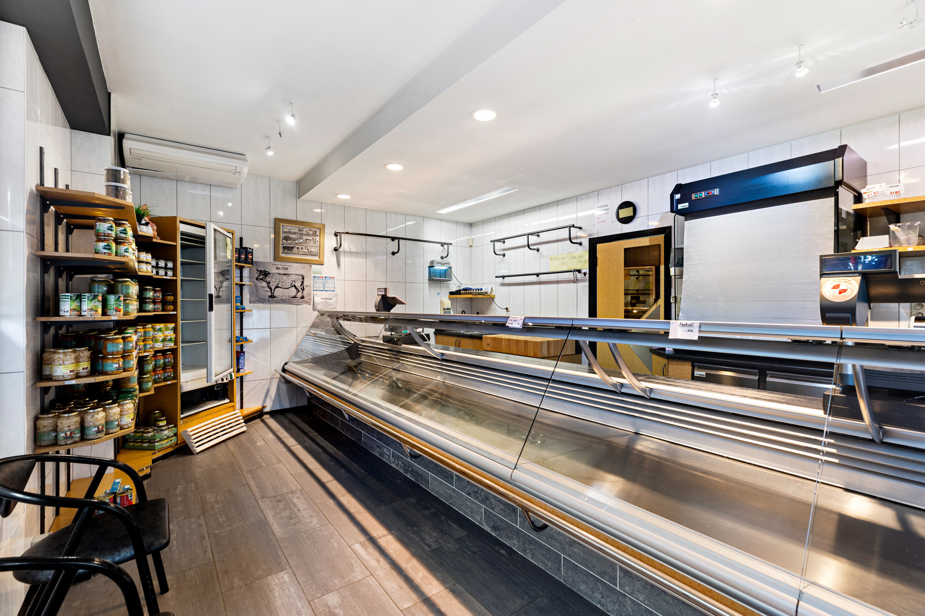 Commercial for sale in Bruges with 2 bedrooms - photo 2