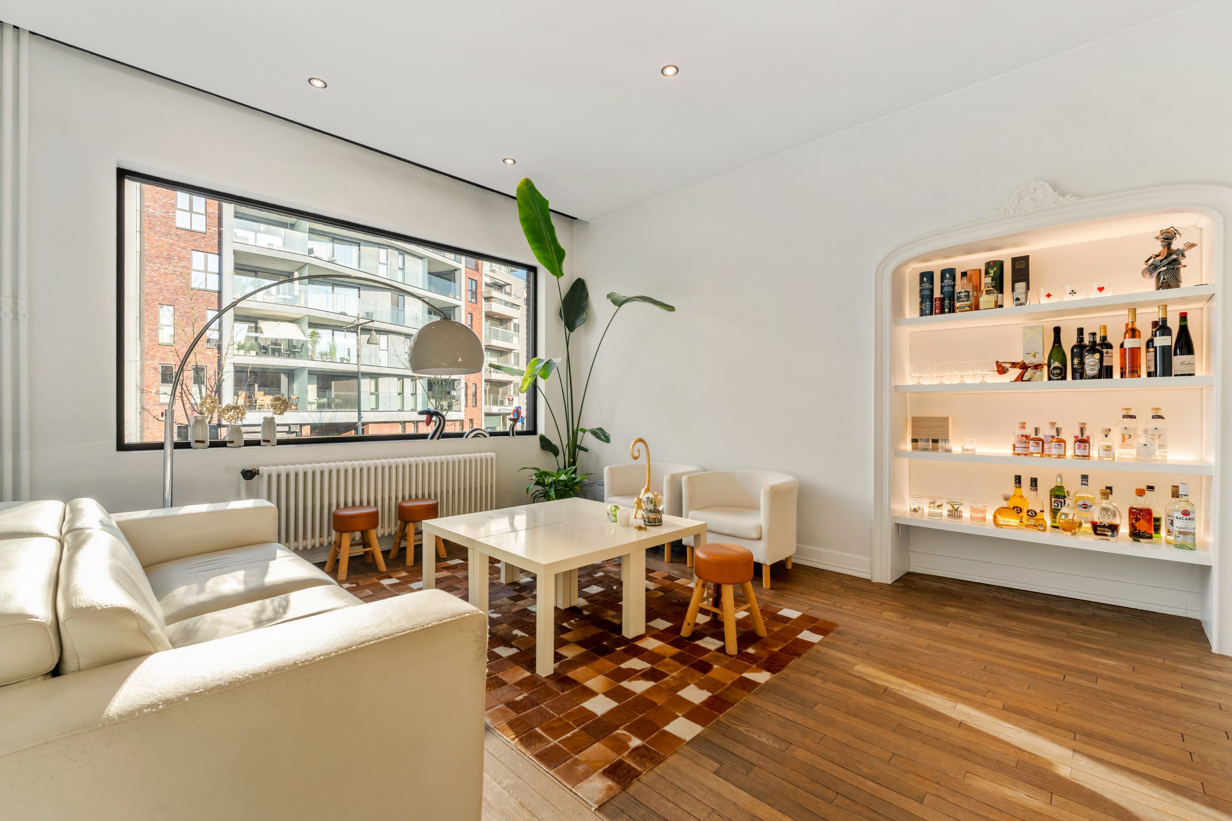 Karaktervol en uniek herenhuis van +- 352m2 in Hasselt centrum. - foto 4