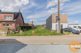 OUTER - Zéér landelijk gelegen bouwgrond, HOB, nabij stadscentrum NINOVE!Enerzijds het urenlang wandelen via kouterbaantjes en anderzijds de vlotte...