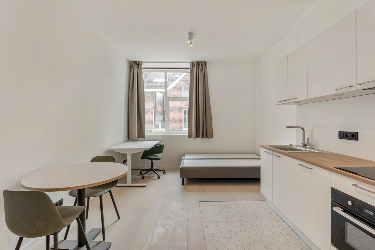 Bent u nog op zoek naar een mooie studio voor het academiejaar '26-'27? Nieuwe studio's, onmiddellijk beschikbaar voor eigen gebruik of verhuur! - foto 3